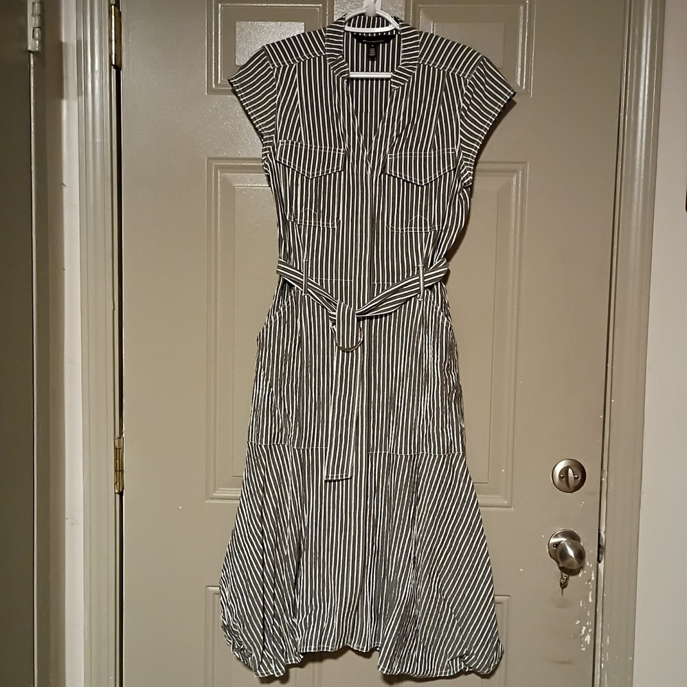 White House Black Market Striped Black and White Women's Dress Size 8